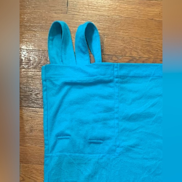 Kids Travel Convertible Fleece Backpack Blanket. - Picture 7 of 7